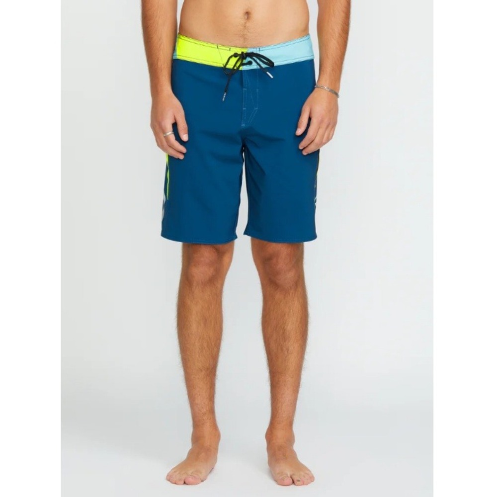 Volcom Men's Navy J Robinson Mod 20" Boardhsort Size 34 NWT